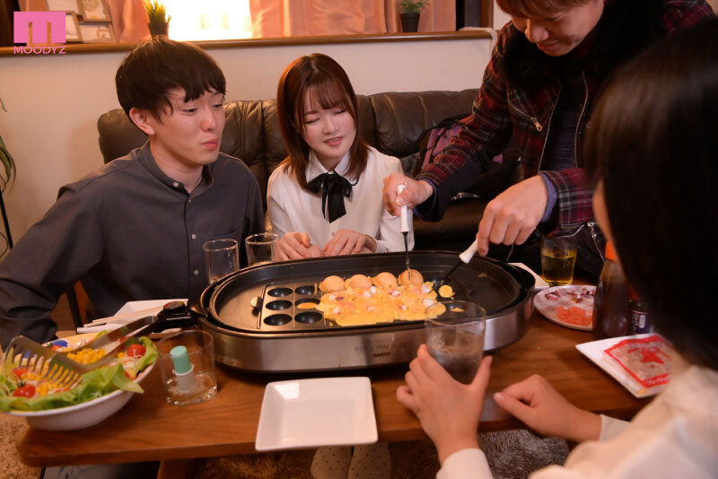 俺の彼女を一晩貸すから、お前の彼女を一晩貸してくれないか？ 大学の先輩とほんの遊びのつもりで一晩限りの彼女交換をしたら、僕の彼女に中出ししていました…（絶望） 橋本りこ橋本りこ