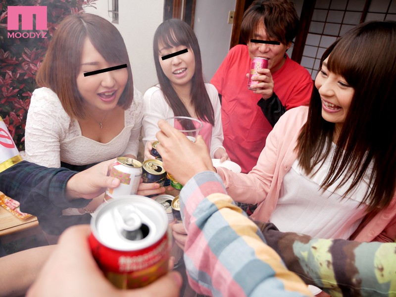 ある日、サークルの新歓合宿でハメられた彼女の寝取られ動画をネットで見つけてしまった僕。 河南実里河南実里