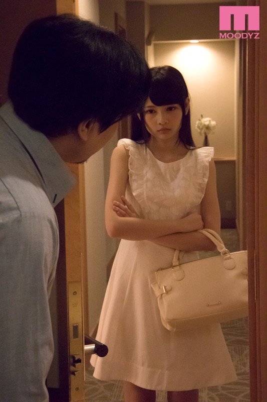 本番無しのホテヘル嬢を呼んだら、生意気だった友達の妹とバッタリ！俺は、ここぞとばかりに、「兄貴にバラすよ？」と脅しておもっきり種付けプレスしてやったwww 跡美しゅり跡美しゅり