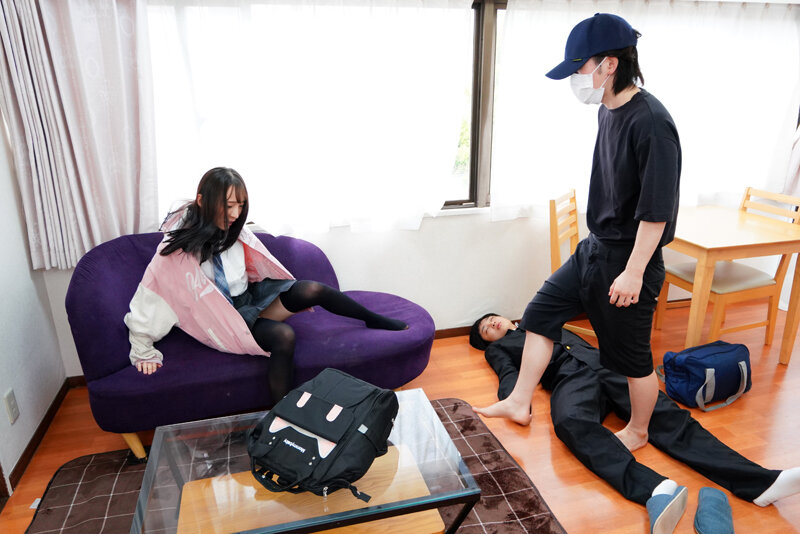 「下校中私を守ってね」約束を果たせず、ずっと好きだった幼馴染はストーカー男に寝取られた 雅子りな雅子りな