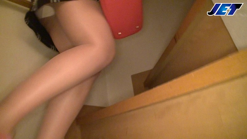 TAXI NTR 終電を逃したそこのラブラブカップルさん！偶然たまたま方向が同じなので良ければ我々大事な彼女さんとタクってイイですか！2