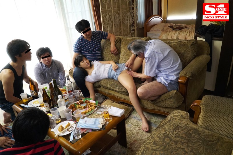 泥●乱交NTR 僕の愛妻は普段清楚なのに飲み会になるとマ○コおっぴろげて他人棒をハメたがる隠れ淫乱ビッチ 葵つかさ葵つかさ